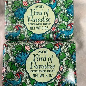 NOS 2 Vintage Avon Bird of Paradise Perfumed cleansing Cake Bar Soap Body 3 oz.